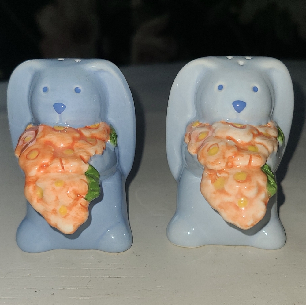 Avon Springtime Bunny Collection Salt And Pepper Shakers Blue Bunny